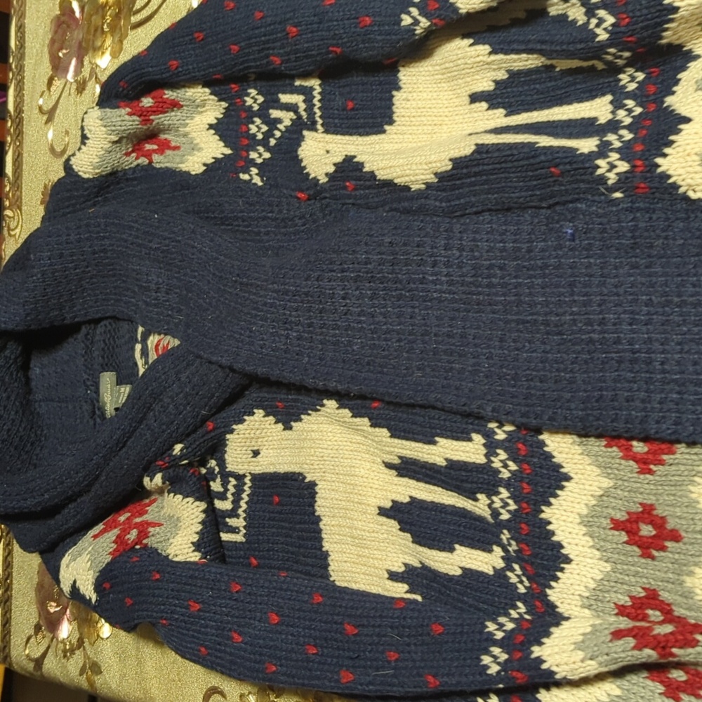 Sweater - Picture 1 of 5